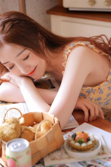 婆婆天天晚上跟老公聊天